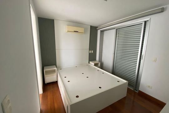 Apartamento mobiliado para comprar: 2 suítes e conforto absoluto. — Suíte 2