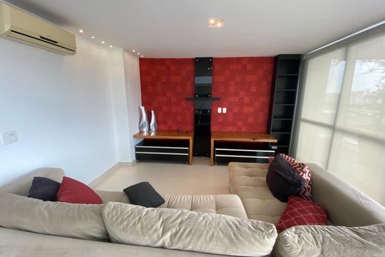 Apartamento mobiliado para comprar: 2 suítes e conforto absoluto. — Sala 2
