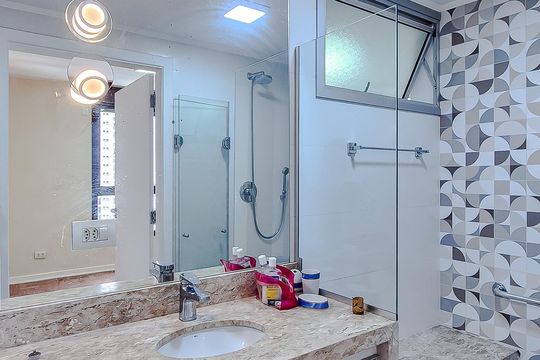 Apartamento para comprar com 3 quartos e academia no condomínio. — Banheiro da Suíte