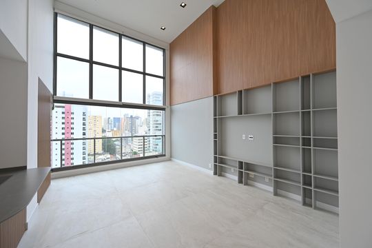 Apartamento com 2 quartos e varanda para comprar. Piscina no condomínio. — foto 1