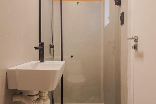 Aluguel: apartamento mobiliado no Jardim Paulista, 2 quartos (1 suíte). — Área de Serviço