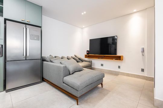 Aluguel: apartamento mobiliado no Jardim Paulista, 2 quartos (1 suíte). — Salão de Festas