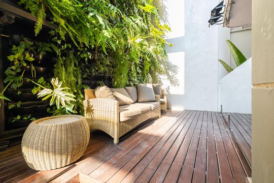 Aluguel: apartamento mobiliado no Jardim Paulista, 2 quartos (1 suíte). — Área comum