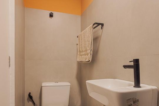 Aluguel: apartamento mobiliado no Jardim Paulista, 2 quartos (1 suíte). — Área de Serviço