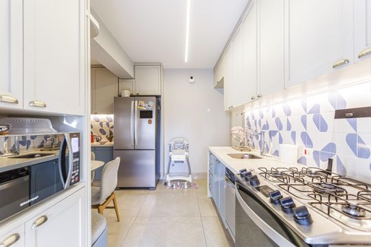 Venda de apartamento no Recanto Paraíso: 2 quartos, piscina, churrasqueira, aceita pets. — Cozinha