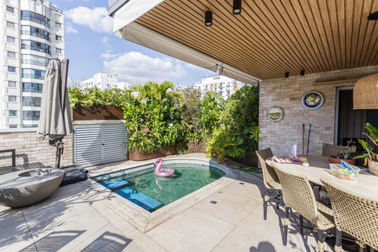 Venda de apartamento no Recanto Paraíso: 2 quartos, piscina, churrasqueira, aceita pets. — Piscina