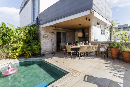 Venda de apartamento no Recanto Paraíso: 2 quartos, piscina, churrasqueira, aceita pets. — Cobertura