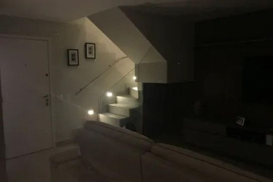 Apartamento mobiliado com varanda, 2 quartos, piscina e academia no condomínio para comprar. — foto 23
