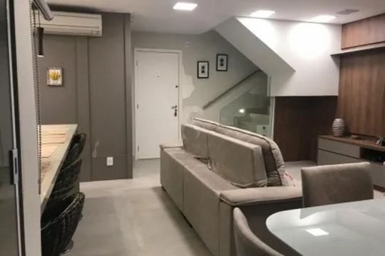 Apartamento mobiliado com varanda, 2 quartos, piscina e academia no condomínio para comprar. — foto 24