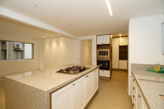 Venda de apartamento em Cerqueira César com 3 quartos, aceita animais. — Cozinha