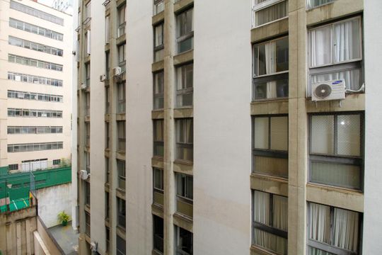 Venda de apartamento em Cerqueira César com 3 quartos, aceita animais. — Vista do Quarto 1