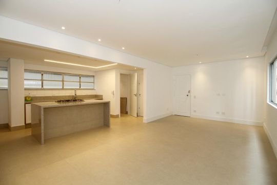 Venda de apartamento em Cerqueira César com 3 quartos, aceita animais. — Sala de Estar e Jantar
