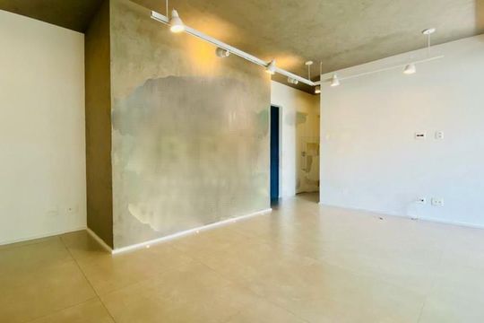 Venda de apartamento mobiliado com 3 quartos, varanda, closet e piscina no condomínio. — foto 31