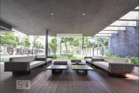 Venda de apartamento mobiliado com 3 quartos, varanda, closet e piscina no condomínio. — Condomínio