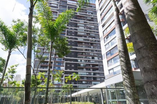 Venda de apartamento mobiliado com 3 quartos, varanda, closet e piscina no condomínio. — Fachada do Condomínio