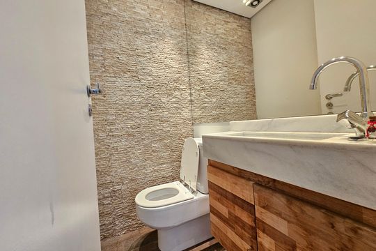 Apartamento com 3 quartos, 1 suíte, varanda, piscina e academia. Ideal para compra. — Lavabo
