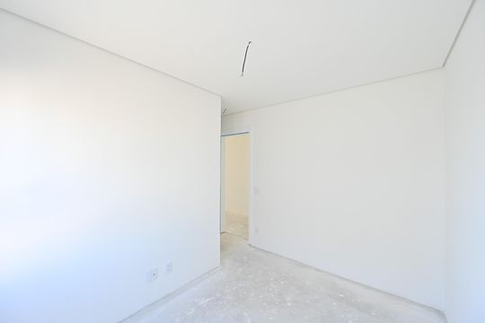 Apartamento à venda, com 325 m², 4 quartos e 1 vaga — Suíte 2