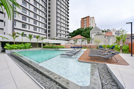 Apartamento à venda, com 325 m², 4 quartos e 1 vaga — Piscina