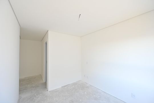 Apartamento à venda, com 325 m², 4 quartos e 1 vaga — Suíte 1