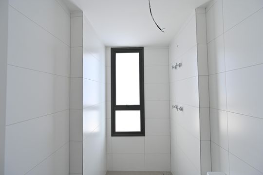 Apartamento à venda, com 325 m², 4 quartos e 1 vaga — Banheiro da Suíte 2