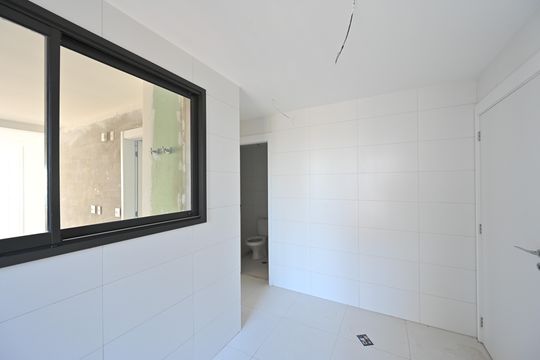 Apartamento à venda, com 325 m², 4 quartos e 1 vaga — Lavanderia