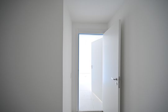Apartamento à venda, com 325 m², 4 quartos e 1 vaga — Quarto de Serviço