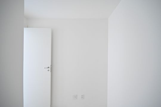 Apartamento à venda, com 325 m², 4 quartos e 1 vaga — Quarto de Serviço