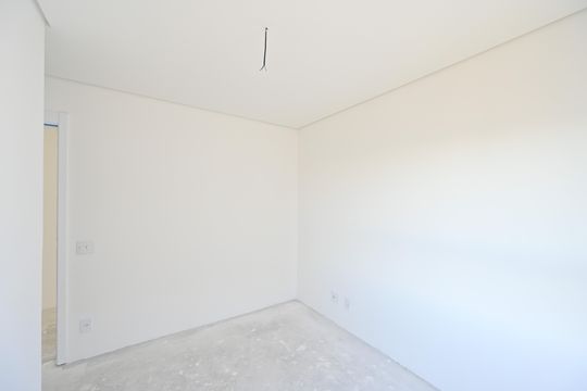 Apartamento à venda, com 325 m², 4 quartos e 1 vaga — Suíte 2