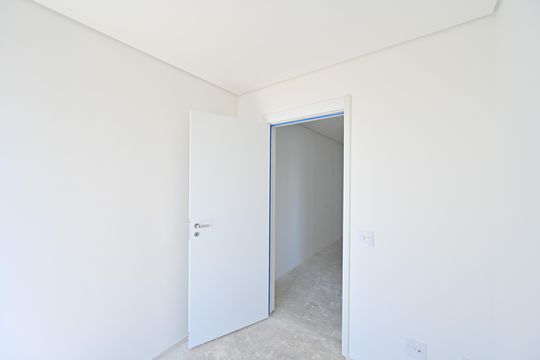 Apartamento à venda, com 325 m², 4 quartos e 1 vaga — Quarto 2