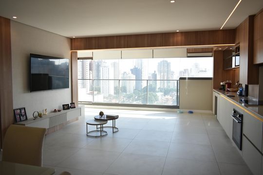 Comprar apartamento com 2 quartos e piscina no condomínio. — foto 1