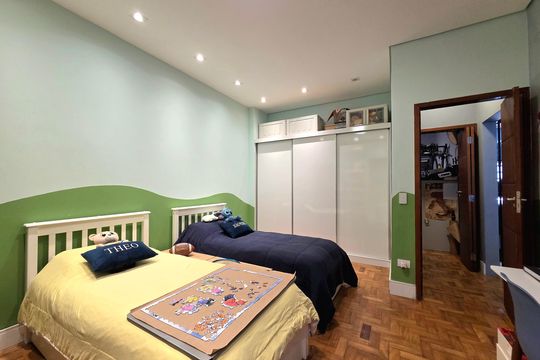 Comprar casa mobiliada com 3 quartos. — Suíte 2