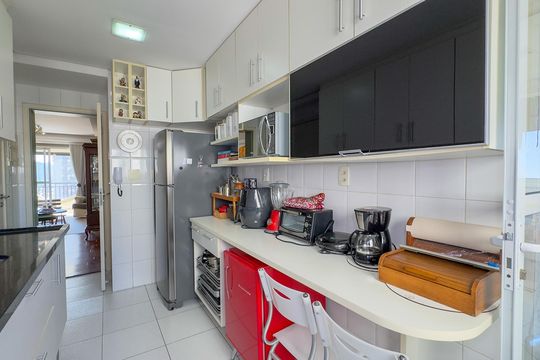 Comprar apartamento mobiliado no Campo Belo: 2 suítes, piscina e churrasqueira no condomínio. — foto 36