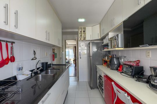 Comprar apartamento mobiliado no Campo Belo: 2 suítes, piscina e churrasqueira no condomínio. — foto 33