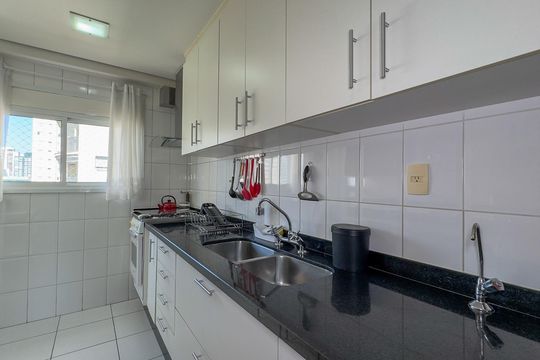 Comprar apartamento mobiliado no Campo Belo: 2 suítes, piscina e churrasqueira no condomínio. — foto 32