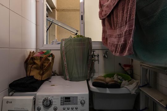 Apartamento mobiliado em Perdizes, 3 quartos, varanda e closet, à venda. — Área de Serviço