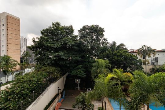 Apartamento mobiliado em Perdizes, 3 quartos, varanda e closet, à venda. — Vista da Suíte 1