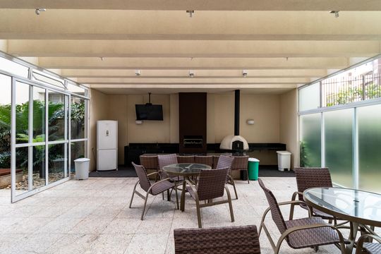 Apartamento mobiliado em Perdizes, 3 quartos, varanda e closet, à venda. — Área comum