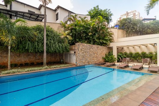 Apartamento mobiliado em Perdizes, 3 quartos, varanda e closet, à venda. — Área comum