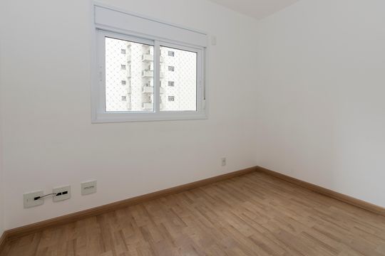 Apartamento mobiliado para comprar no Brooklin, com 3 quartos, varanda e piscina. — Suíte 2