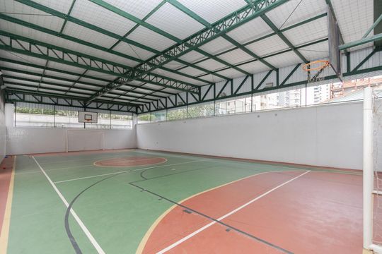 Apartamento mobiliado para comprar no Brooklin, com 3 quartos, varanda e piscina. — Quadra