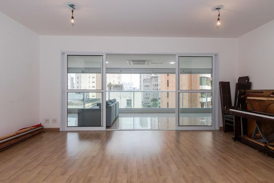 Apartamento mobiliado para comprar no Brooklin, com 3 quartos, varanda e piscina. — foto 1