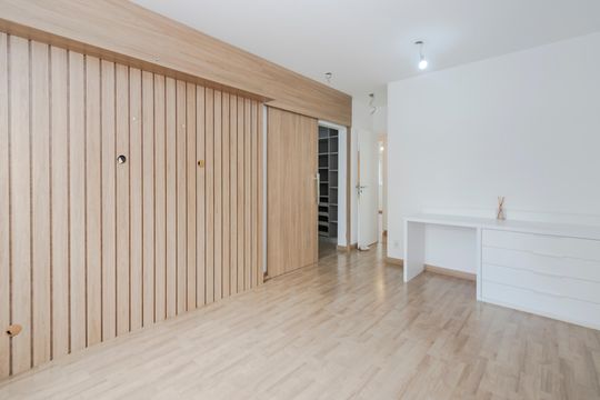 Apartamento mobiliado para comprar no Brooklin, com 3 quartos, varanda e piscina. — Suíte 1