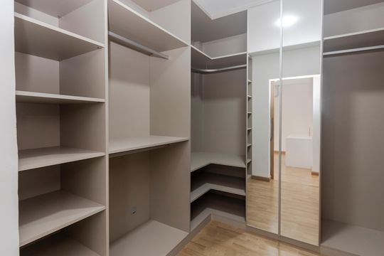 Apartamento mobiliado para comprar no Brooklin, com 3 quartos, varanda e piscina. — Closet da Suíte 1