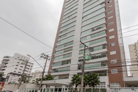 Apartamento mobiliado para comprar no Brooklin, com 3 quartos, varanda e piscina. — Fachada