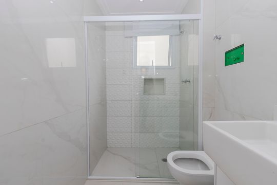 Apartamento mobiliado para comprar no Brooklin, com 3 quartos, varanda e piscina. — Banheiro da Suíte 2