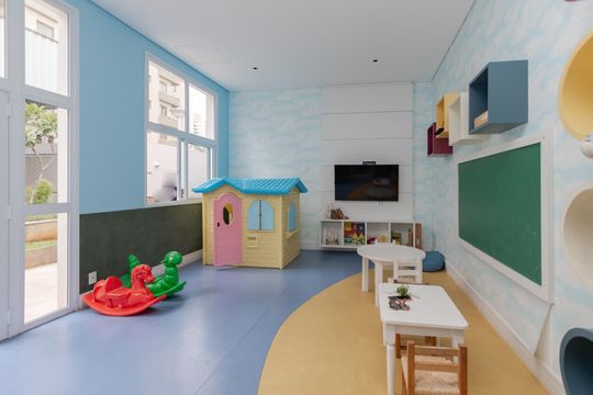 Apartamento mobiliado para comprar no Brooklin, com 3 quartos, varanda e piscina. — Brinquedoteca