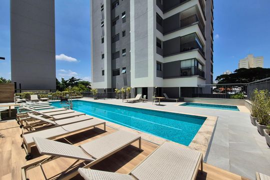 Apartamento à venda, com 144 m², 3 quartos e 2 vagas — Área comum