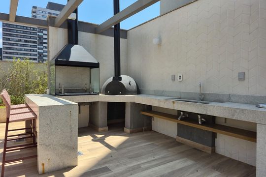 Apartamento à venda, com 144 m², 3 quartos e 2 vagas — Área comum