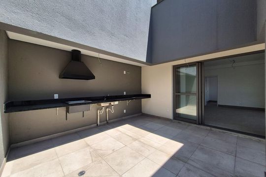 Apartamento à venda, com 144 m², 3 quartos e 2 vagas — Área externa