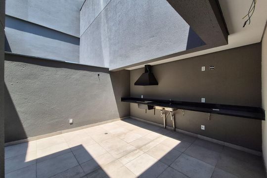 Apartamento à venda, com 144 m², 3 quartos e 2 vagas — Área externa